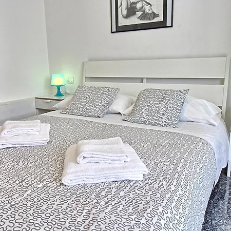 Residenza Manzoni Centre Lägenhet Como