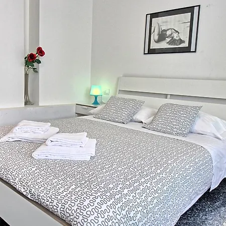 Lägenhet Residenza Manzoni Centre *